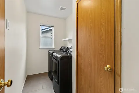 18812 93rd Avenue E Puyallup WA 98375