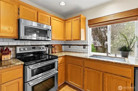 18812 93rd Avenue E Puyallup WA 98375