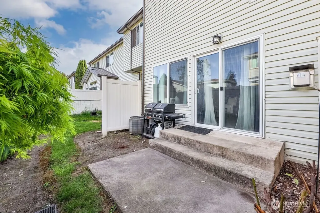 418 17th Street SE Auburn WA 98002