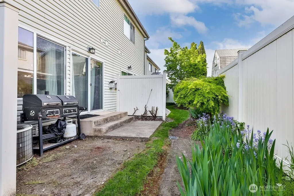 418 17th Street SE Auburn WA 98002
