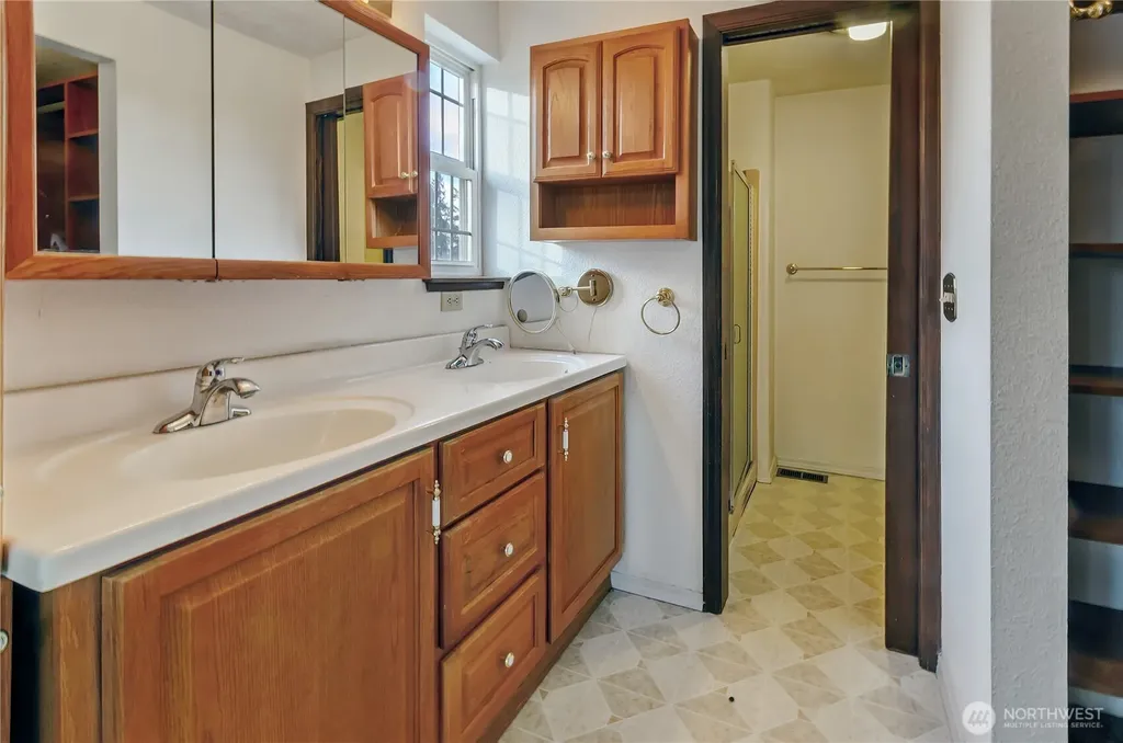 22015 146th Avenue E Graham WA 98338