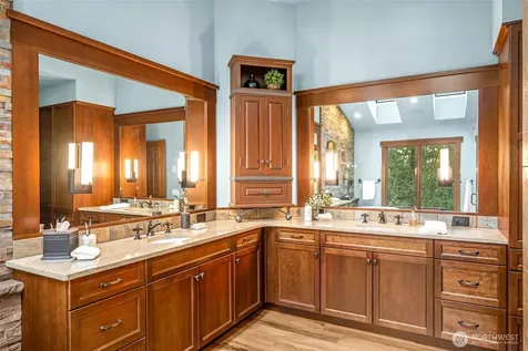 2519 239th Avenue SE Sammamish WA 98075