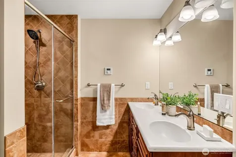 2519 239th Avenue SE Sammamish WA 98075