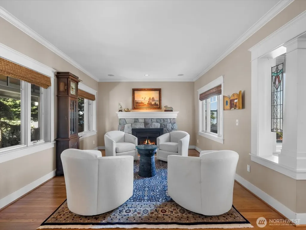 603 Warren Avenue Everett WA 98201