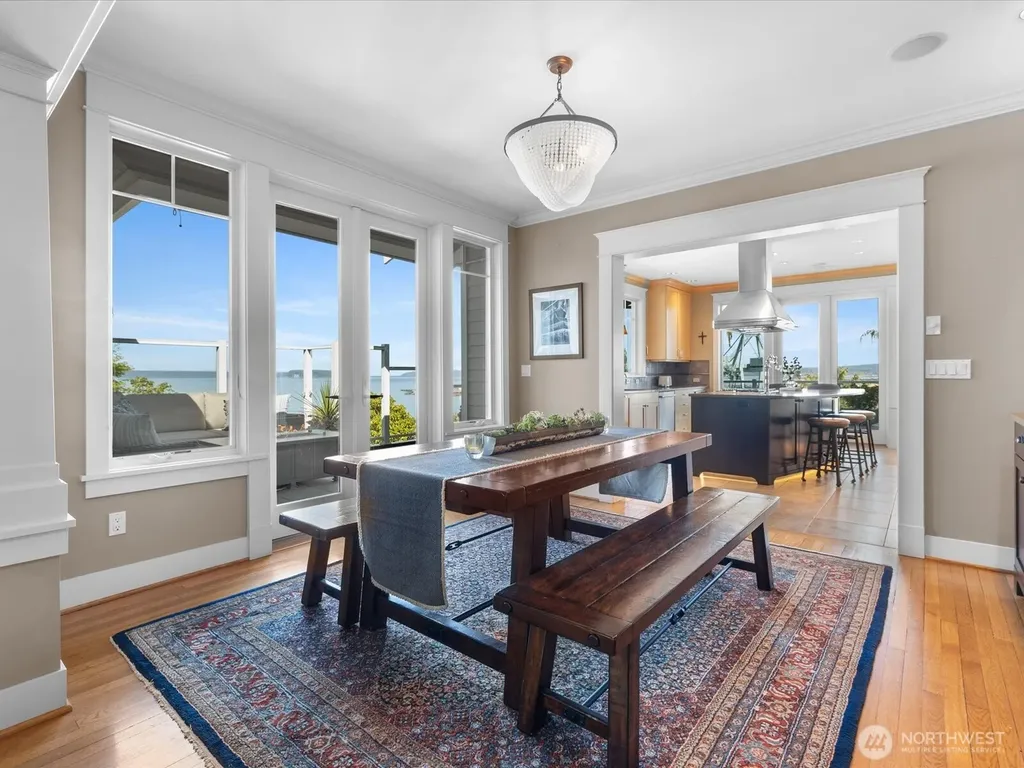 603 Warren Avenue Everett WA 98201