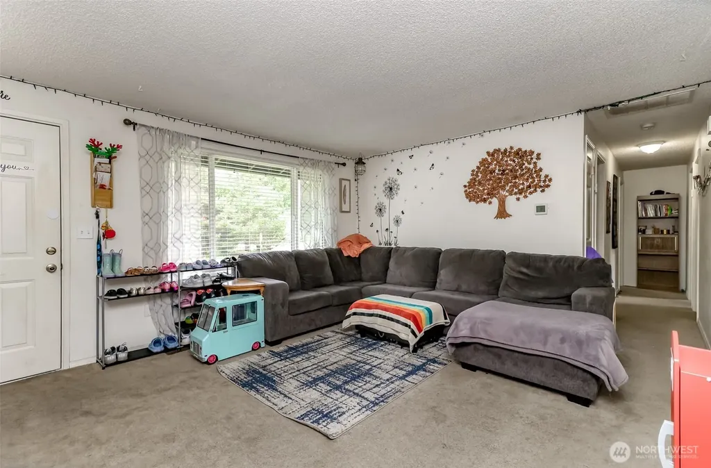 15115 129th Avenue E Puyallup WA 98374