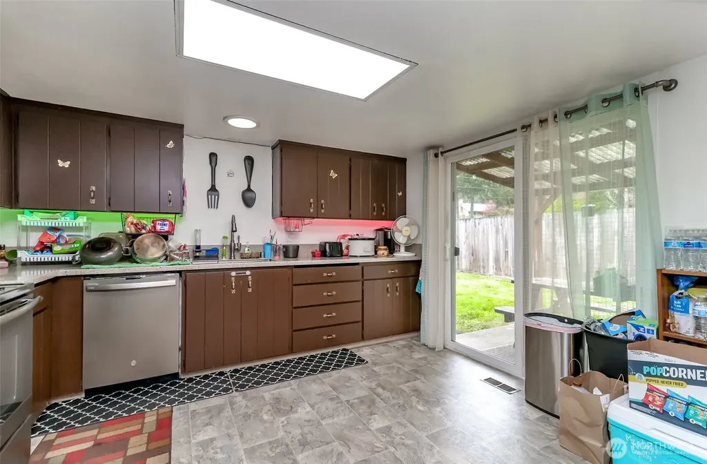 15115 129th Avenue E Puyallup WA 98374