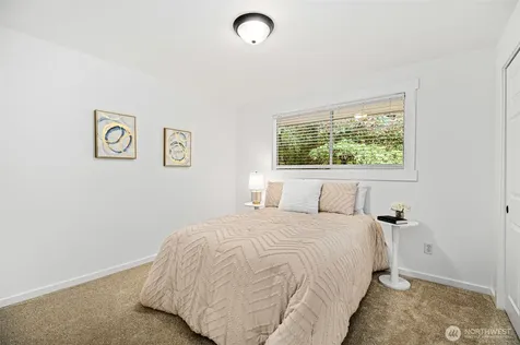 10758 Ashworth Avenue N Seattle WA 98133