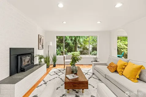 10758 Ashworth Avenue N Seattle WA 98133