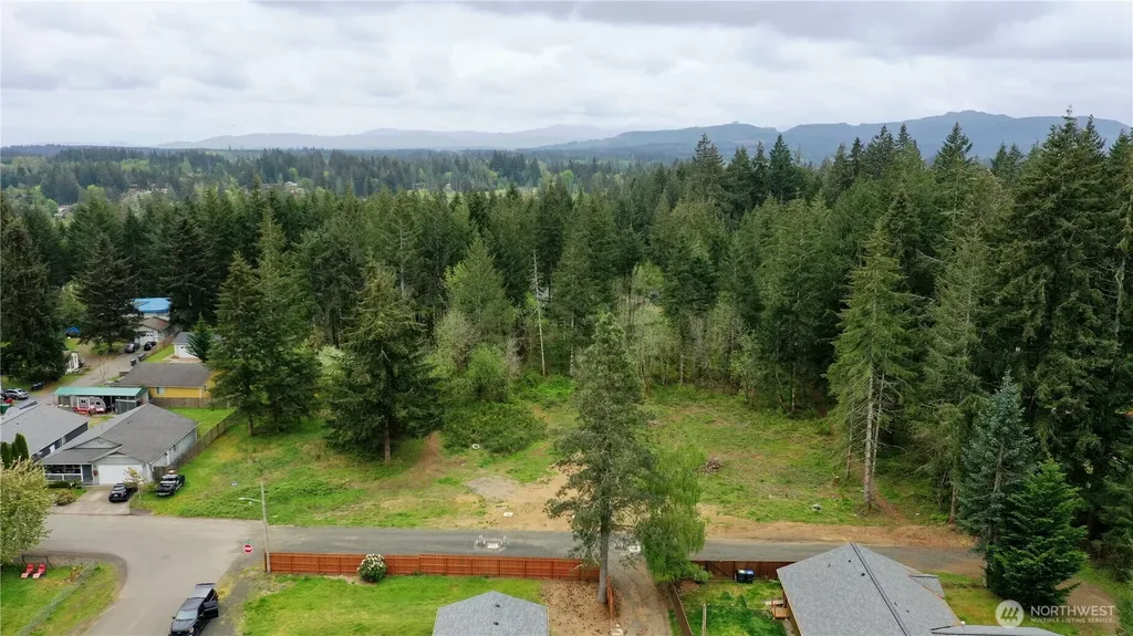 4 W Wilson Street Shelton WA 98584