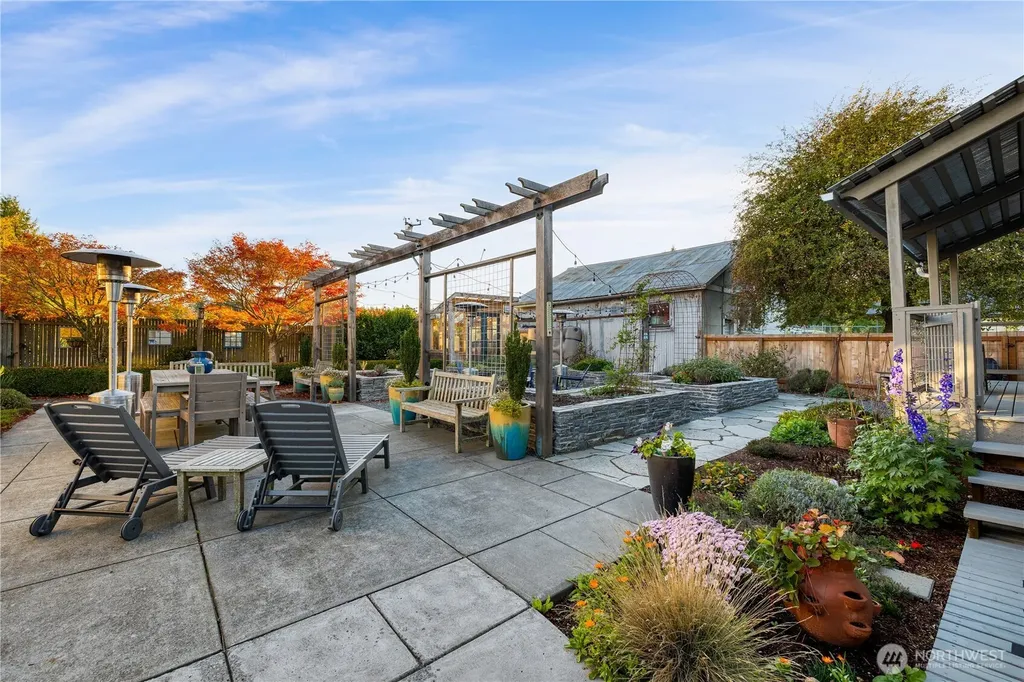 806 NW Alexander Street Coupeville WA 98239