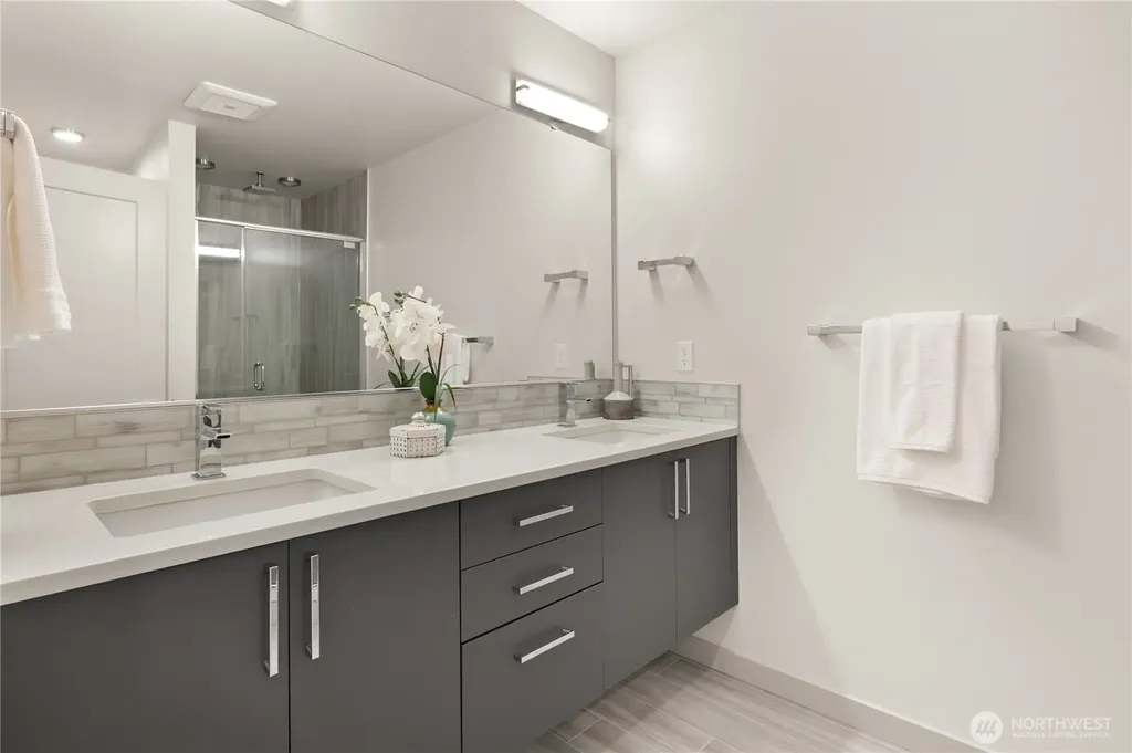 2422 NW 60th Seattle WA 98107