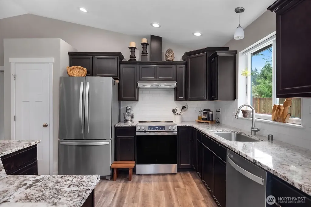 453 E Bear Street Mccleary WA 98557