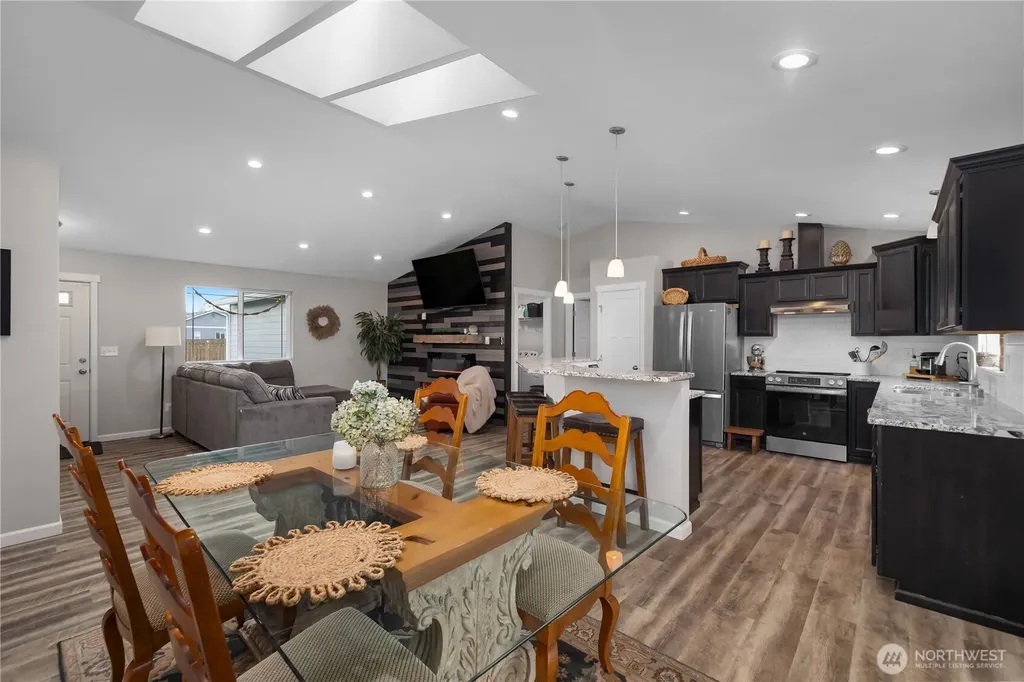 453 E Bear Street Mccleary WA 98557