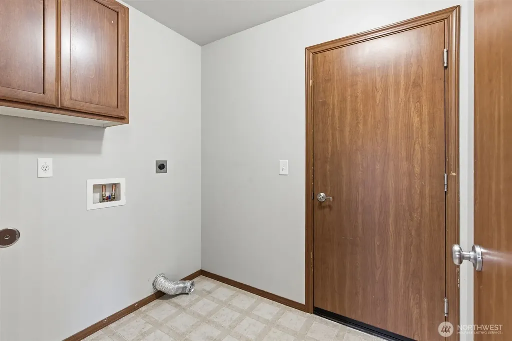 182 Wind River Drive Chehalis WA 98532