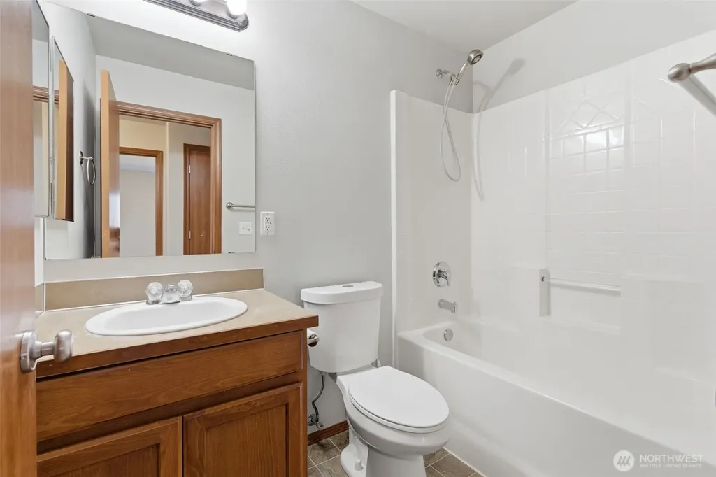 182 Wind River Drive Chehalis WA 98532