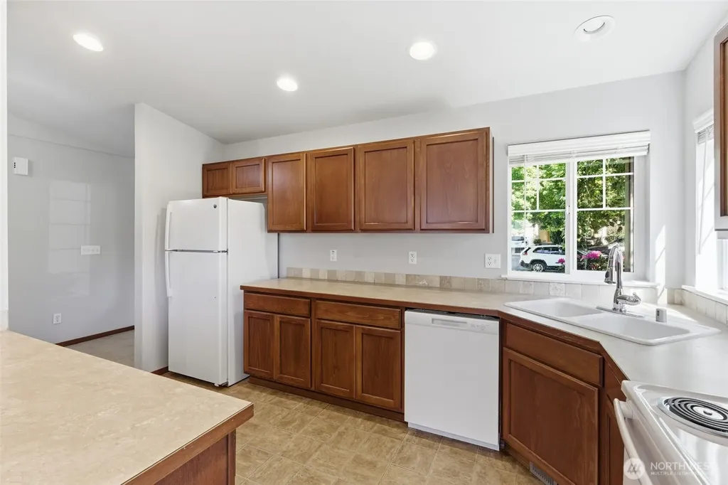 182 Wind River Drive Chehalis WA 98532