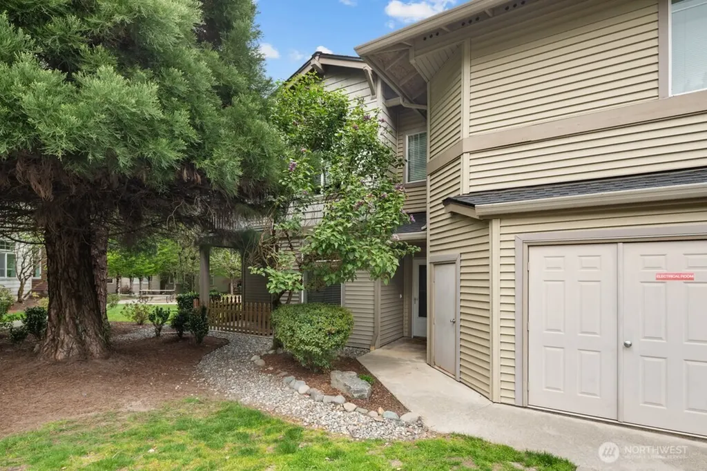 15325 SE 155th Place Renton WA 98058