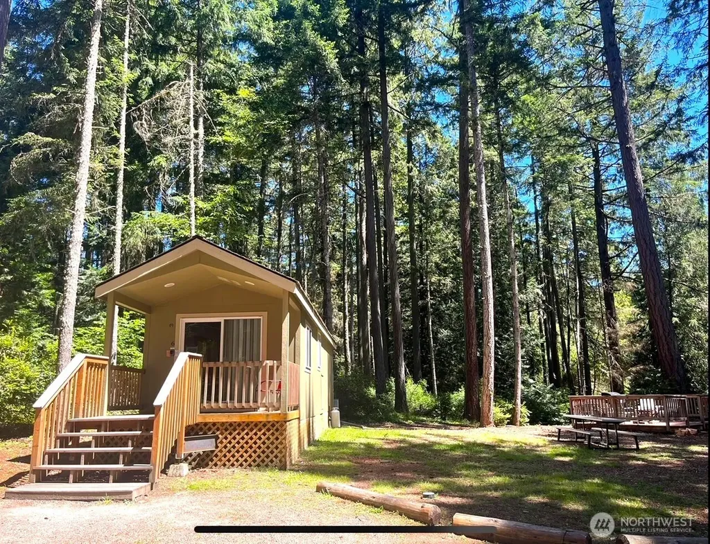11302 106th Street Anderson Island WA 98303