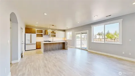 3625 181st Street E Tacoma WA 98446