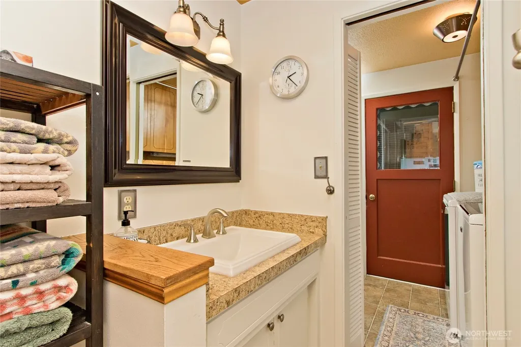26117 SE 425th Enumclaw WA 98022
