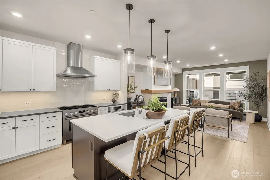 446 222nd Place SE Sammamish WA 98074