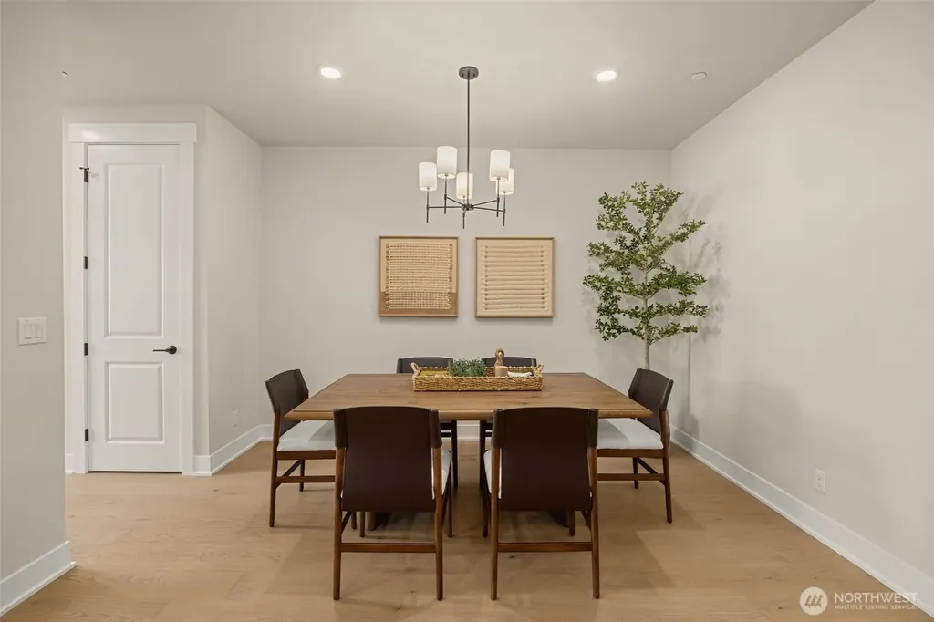 446 222nd Place SE Sammamish WA 98074