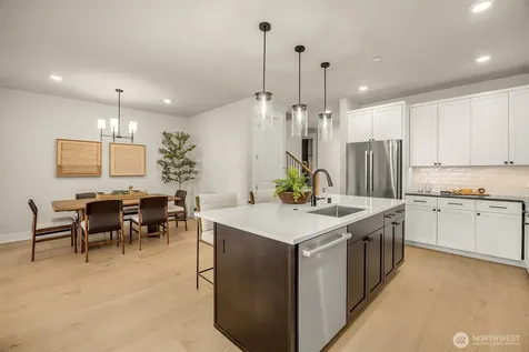 446 222nd Place SE Sammamish WA 98074
