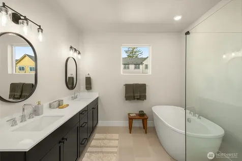 446 222nd Place SE Sammamish WA 98074