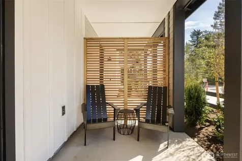 446 222nd Place SE Sammamish WA 98074