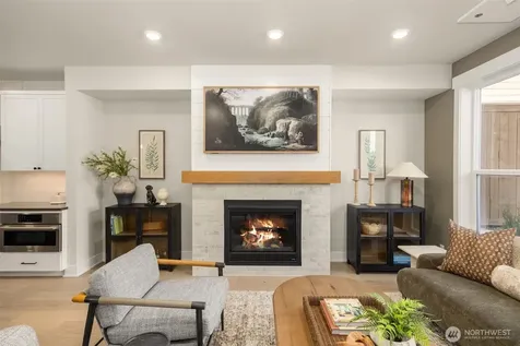 446 222nd Place SE Sammamish WA 98074