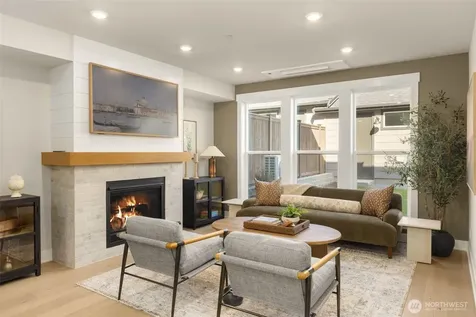 446 222nd Place SE Sammamish WA 98074