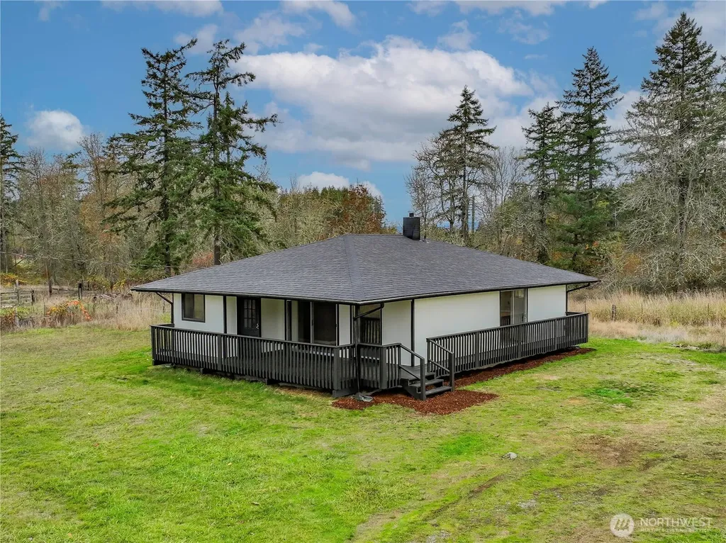 39411 Mountain Highway E Eatonville WA 98328