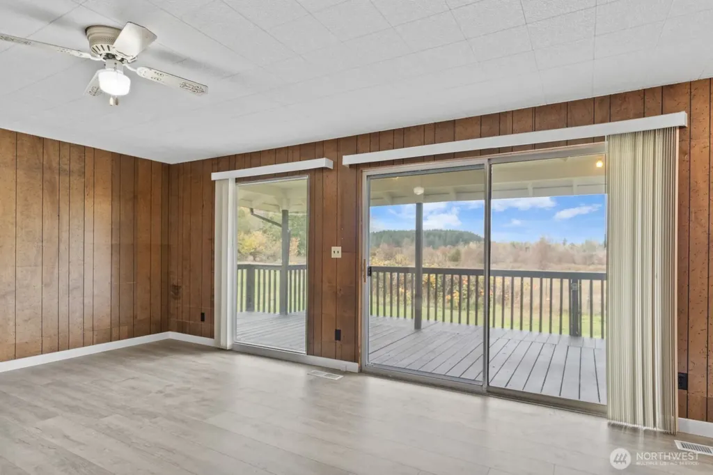 39411 Mountain Highway E Eatonville WA 98328