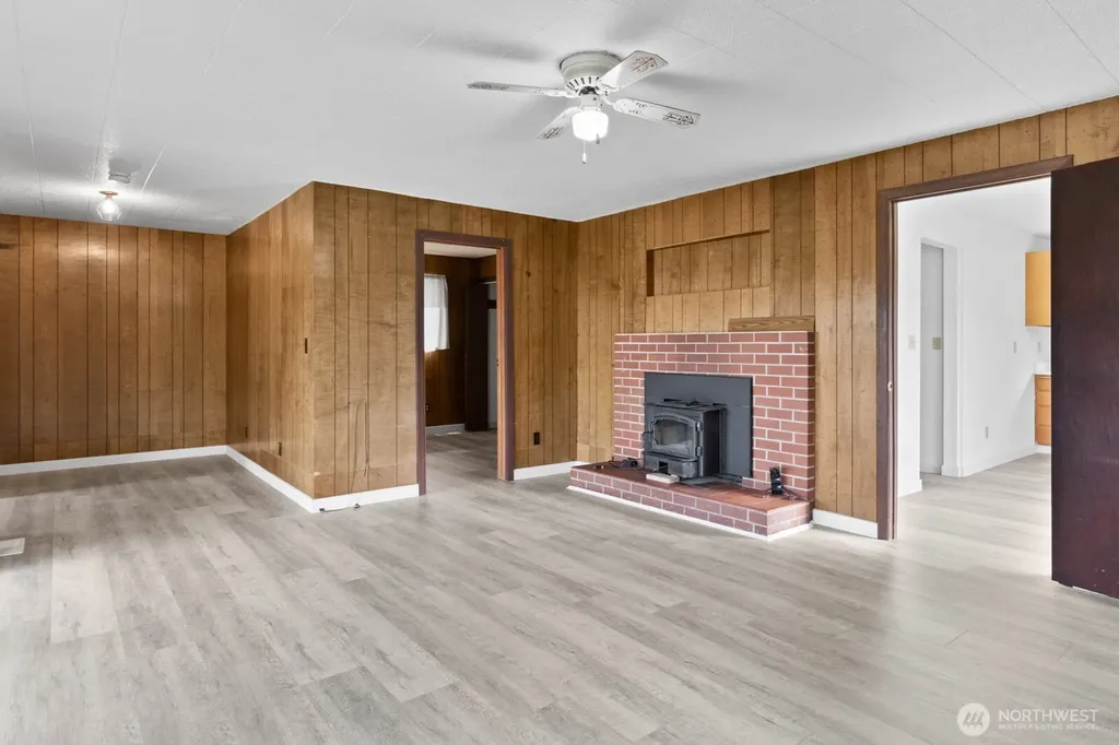 39411 Mountain Highway E Eatonville WA 98328