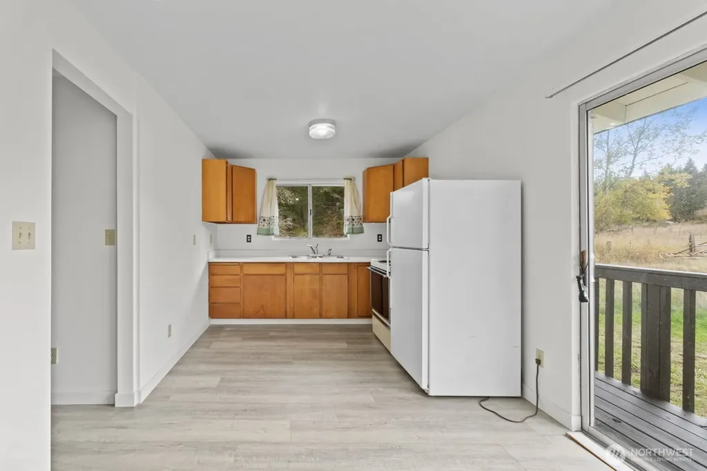 39411 Mountain Highway E Eatonville WA 98328