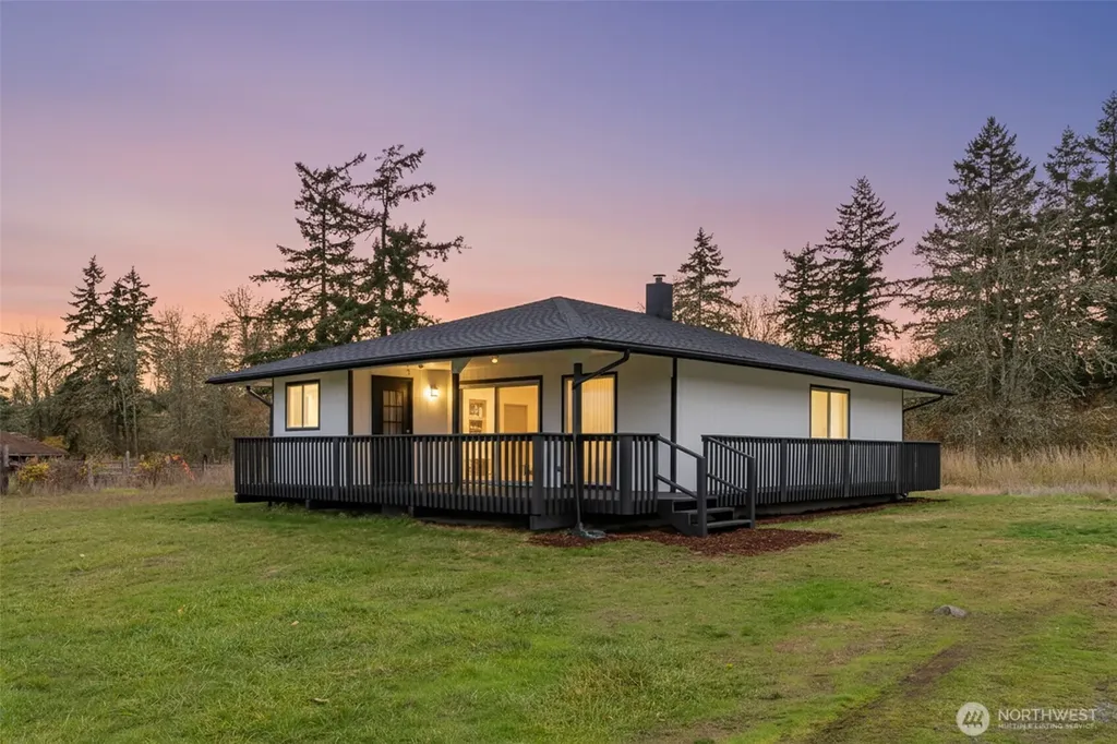 39411 Mountain Highway E Eatonville WA 98328