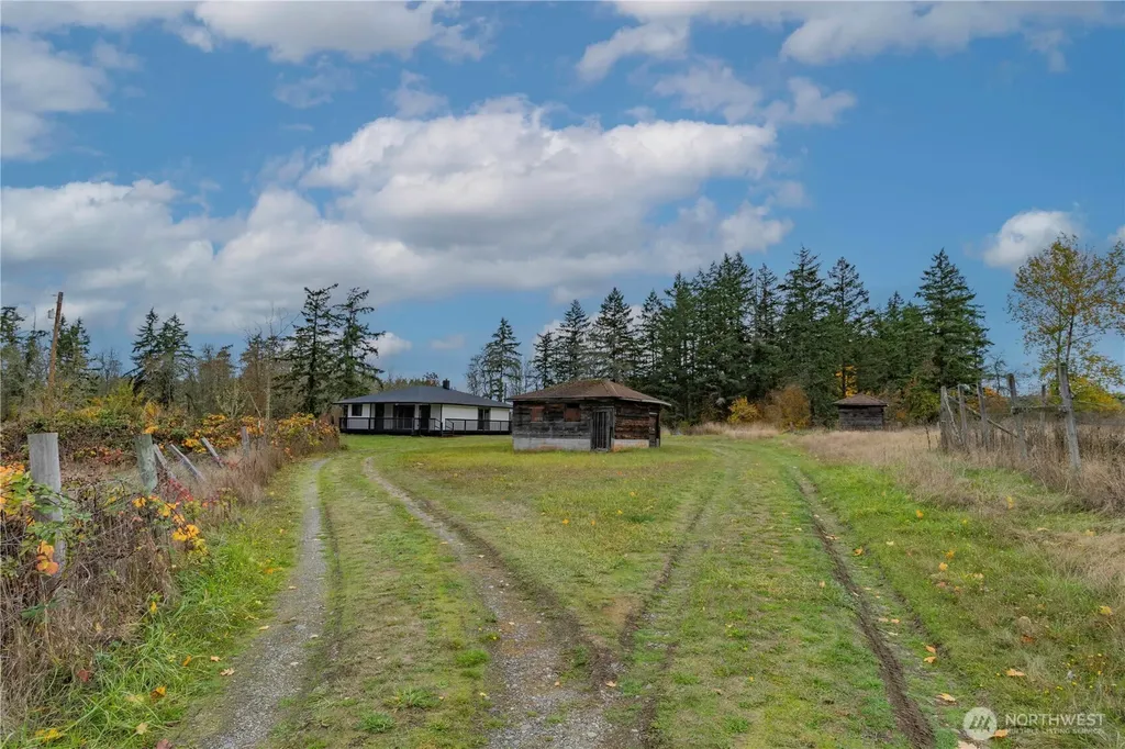 39411 Mountain Highway E Eatonville WA 98328