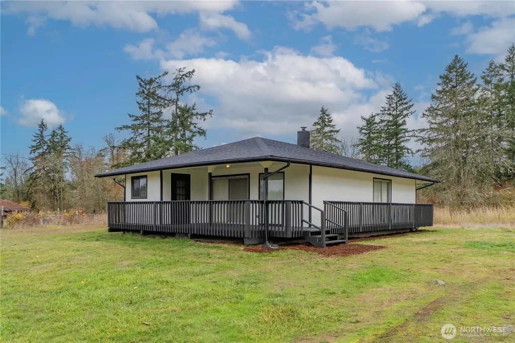 39411 Mountain Highway E Eatonville WA 98328