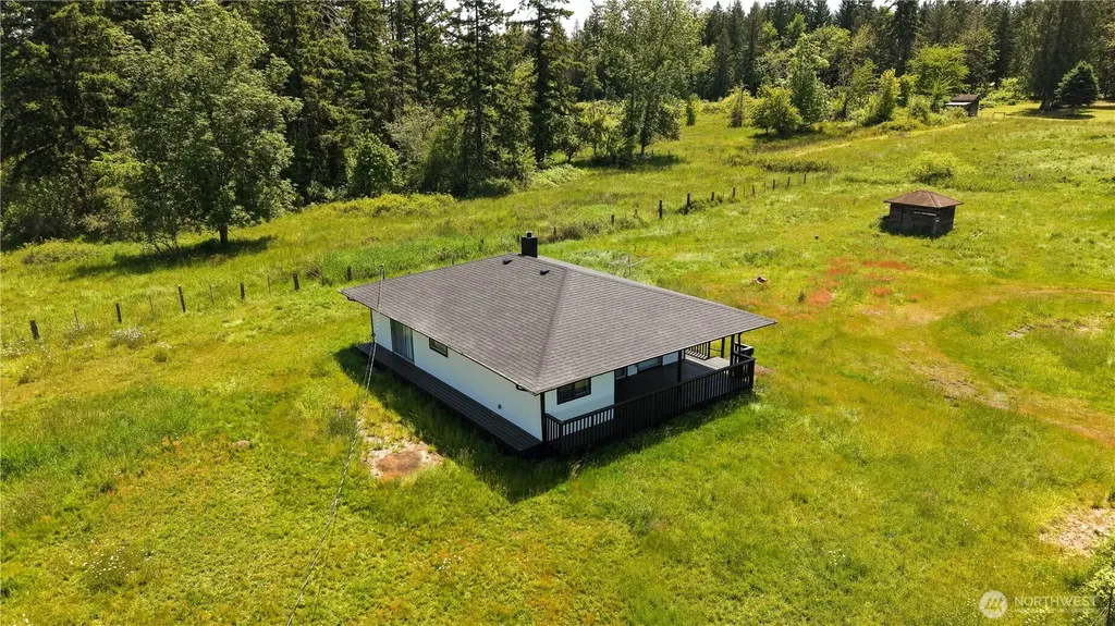 39411 Mountain Highway E Eatonville WA 98328