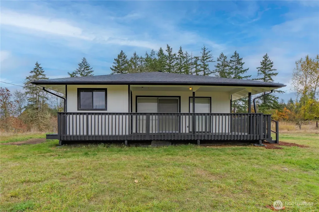 39411 Mountain Highway E Eatonville WA 98328