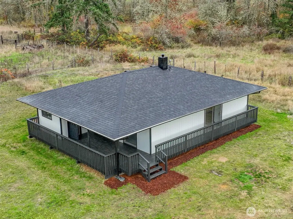 39411 Mountain Highway E Eatonville WA 98328