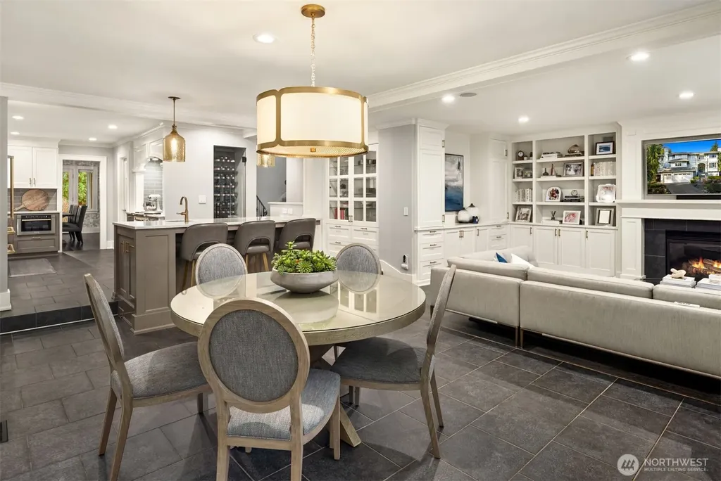 3645 92nd Avenue SE Mercer Island WA 98040