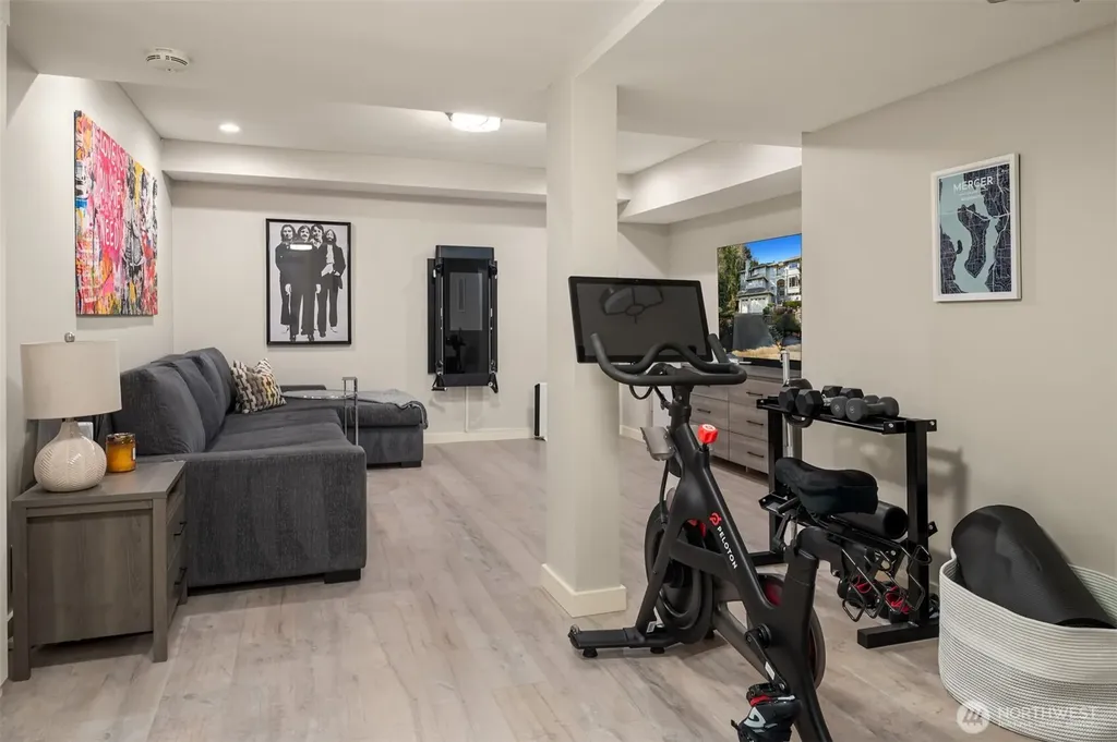 3645 92nd Avenue SE Mercer Island WA 98040