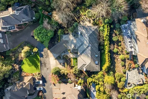 3645 92nd Avenue SE Mercer Island WA 98040
