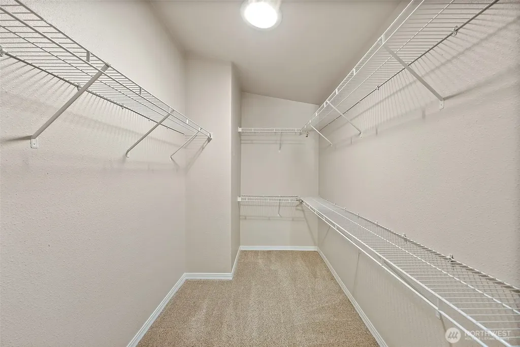 21819 SE 275th Place Maple Valley WA 98038