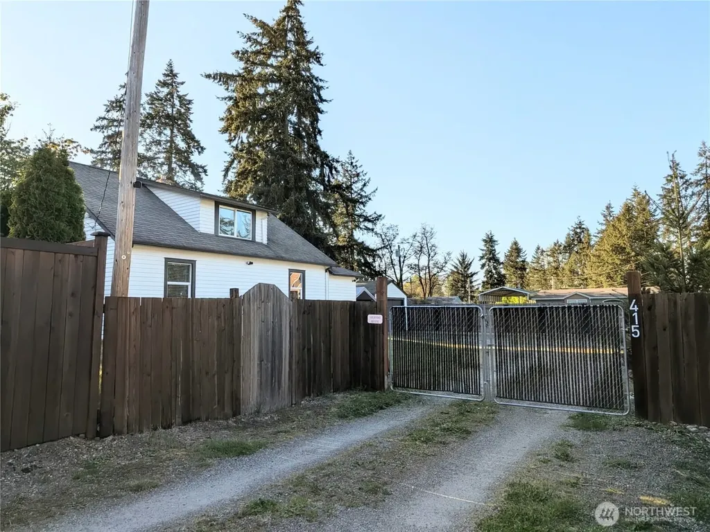 415 138th Street E Tacoma WA 98445