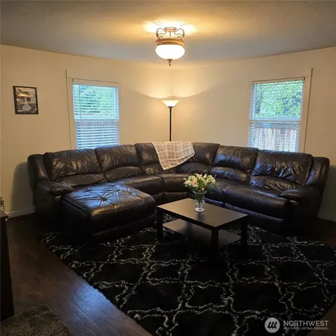 415 138th Street E Tacoma WA 98445