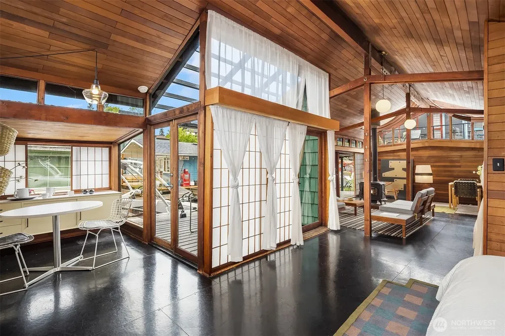 3130 Portage Bay Place E Seattle WA 98102