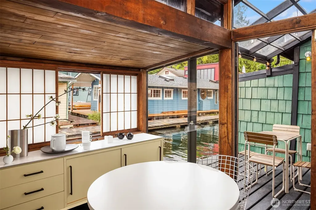 3130 Portage Bay Place E Seattle WA 98102